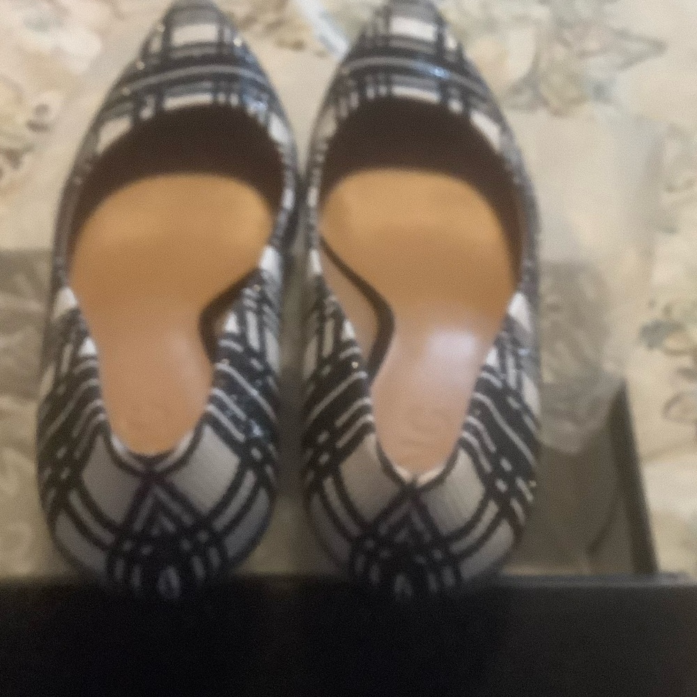 INC International Concepts Black and White Heels with Plaid Pattern - Picture 4 of 7